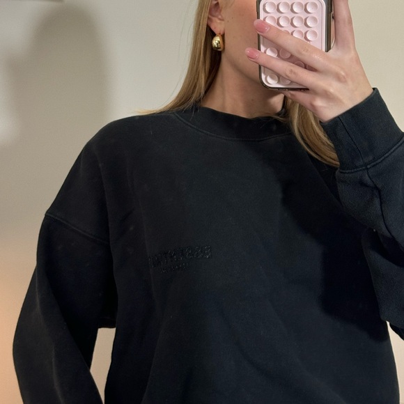 Essentials, black sweatshirt - Picture 2 of 4